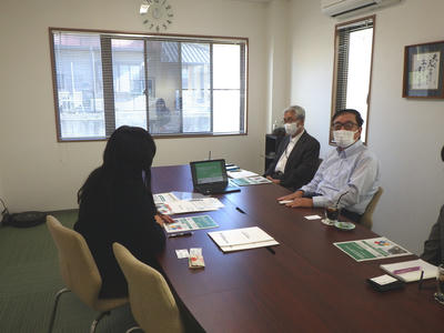 三重県知財総合支援窓口の方が来てくれました